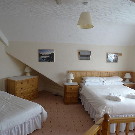 Beachmount Holiday Apartments Rhôs-on-Sea Exteriör bild