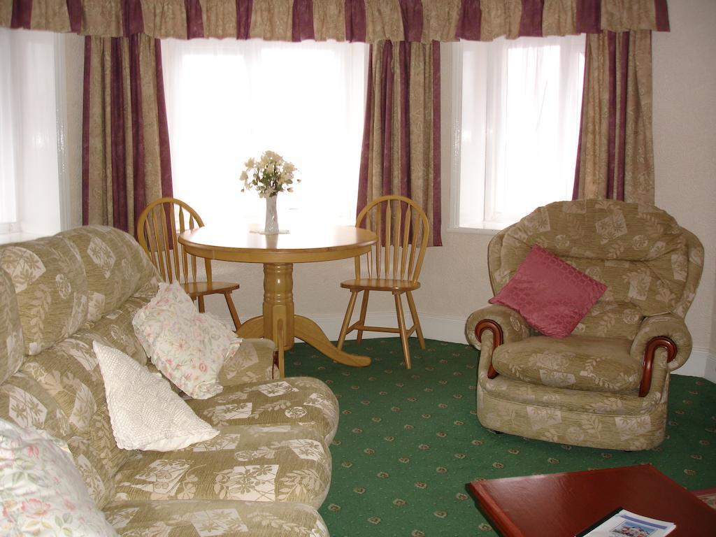 Beachmount Holiday Apartments Rhôs-on-Sea Rum bild