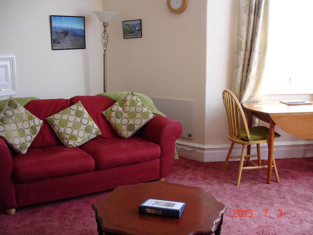Beachmount Holiday Apartments Rhôs-on-Sea Rum bild