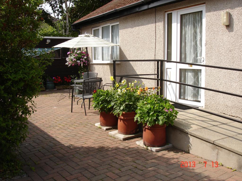 Beachmount Holiday Apartments Rhôs-on-Sea Exteriör bild