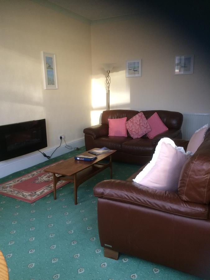Beachmount Holiday Apartments Rhôs-on-Sea Exteriör bild